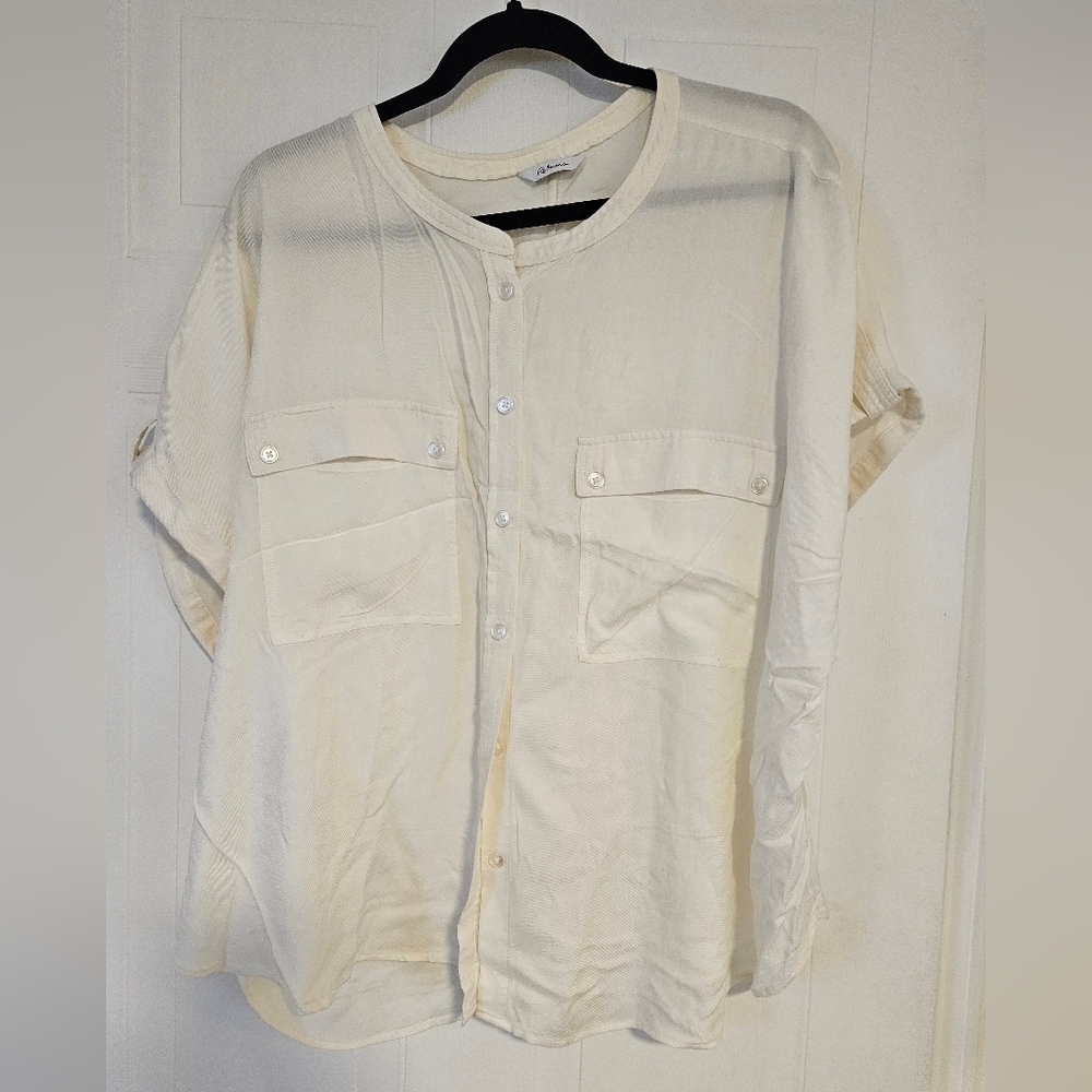 Womens XL top button down shirt white Reitmans short sleeve soft oversized